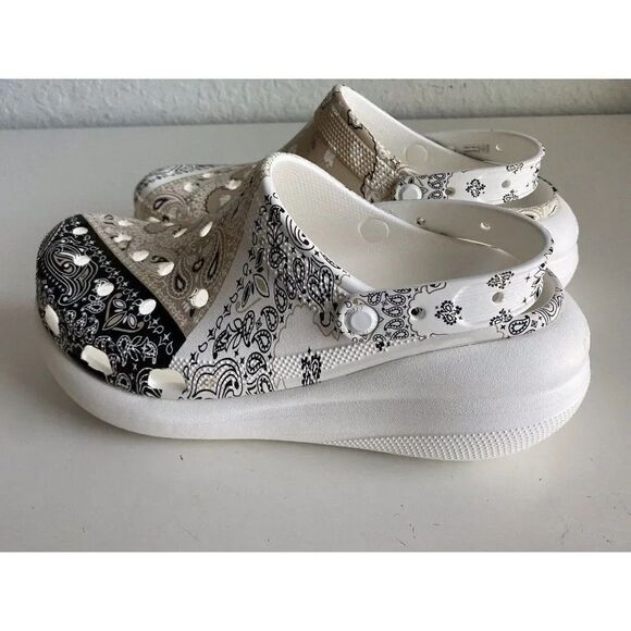Crocs Classic Crush Bandana‎ Clog Paisley White Slip On 208119-2ZM Men’s Sz 11 main image 7